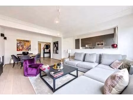 lumineux appartement 2 chambres avec terrasse et box de gar…