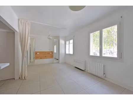 vente appartement 1 pièce 29 m² à arles (13200)  92 000 €