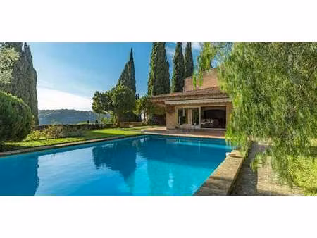 propriété avec piscine sanary-sur-mer (83)