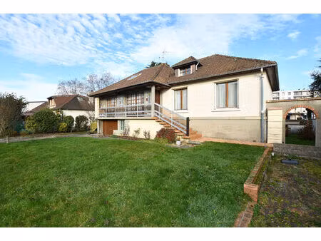 maison bois d'arcy 6 pièces 106 m² hab - 140 m² utiles - 370 m² de terrain