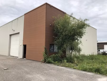 a vendre local d'activité 300 m2 le barp