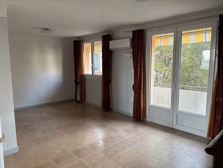 vente appartement 3 pièces 67.67 m² à arles (13200)  130 000 €