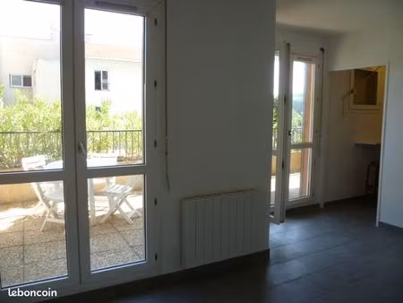 studio meublé avec parking