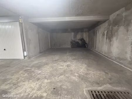 place de parking bornala magnan