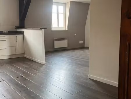 t3 centre ville de cambrai