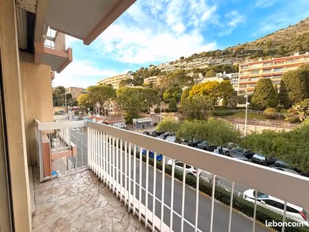 studio lumineux de 31 m² avec balcon cap d’ail