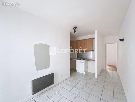 studio 1 pièce 23 m²