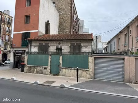 maison indépendante / entrepôt – 150 m2 loyer 3.000 aubervilliers