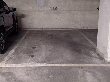 place de parking en sous-sol sécurisé centre-ville drancy