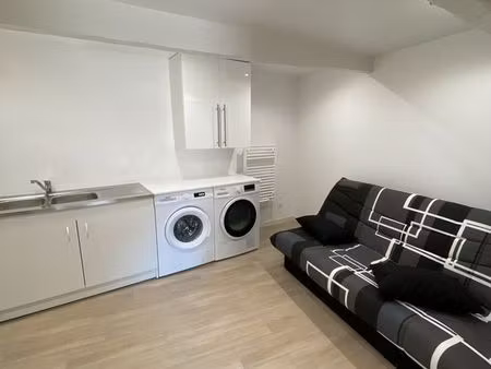 location maison de village