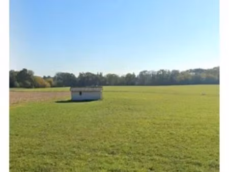 terrain + cabanon à louer