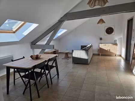 appartement t2 meublé à pont de cheruy