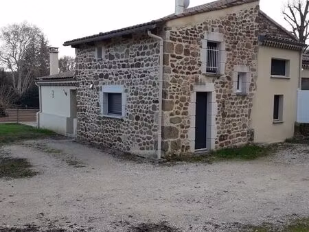 maison mitoyenne en pierre a louer
