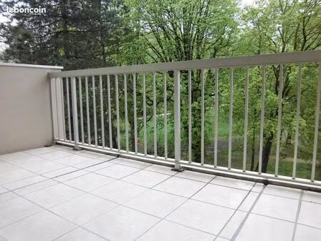 appartement 3 pièces 82 m²