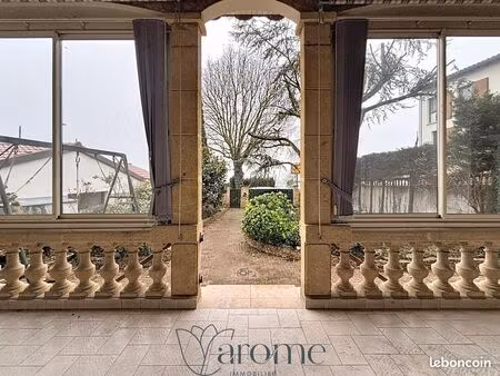 appartement 6 pièces 166 m²