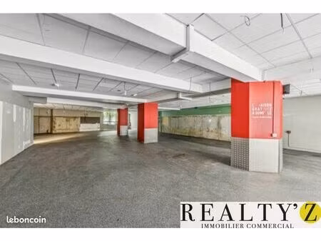 local commercial 352 m²