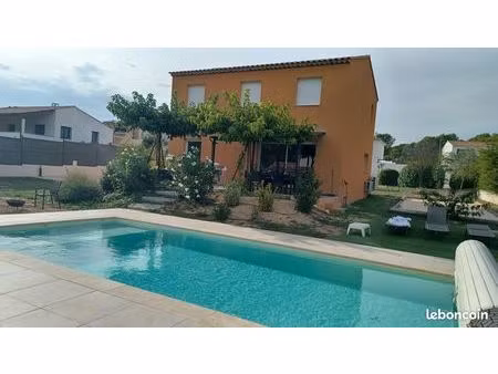 cabries villa 5 pieces meublee avec piscine a louer proche aix tgv