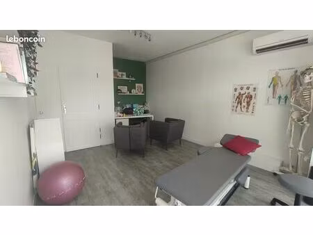 bureau à louer dans pôle santé