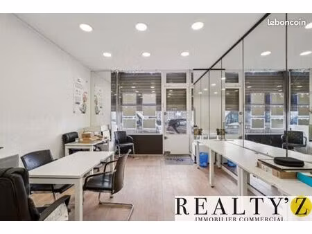 local commercial 66 m²