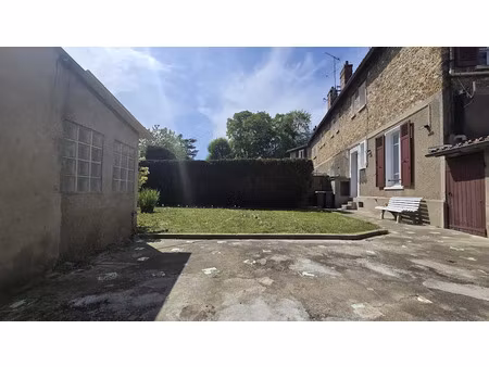 vente appartement 3 pièces 55 m² à limours (91470)  209 000 €