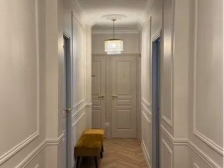 location bureau showroom