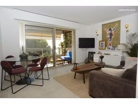 charmant t2 sur le cap martin