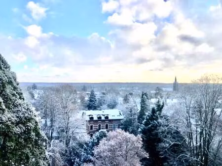 bel appartement -vue panoramique -2 chambres + parking