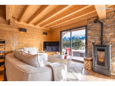 chalet 4 pièces 90 m²