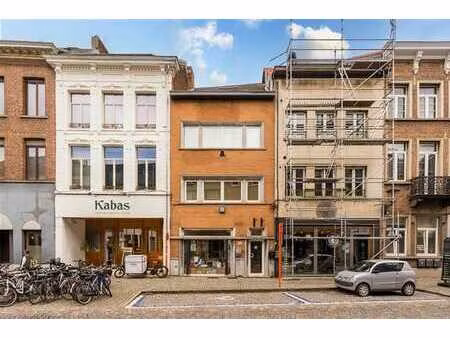rez-de-chaussée commercial idéalement situé à malines