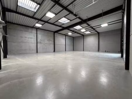 spacieux espace professionnel près de l’e40