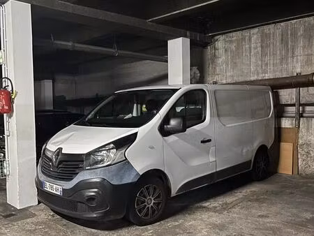 place de parking en sous-sol – résidence privée