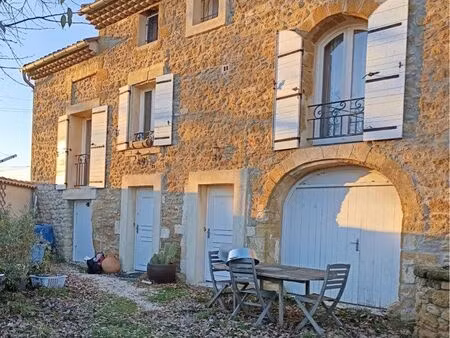 a louer appartement en campagne à bedarrides