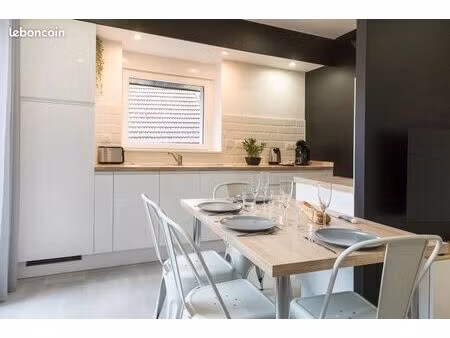 t3 neuf avec terrasse - vue sur la rivière - proche de besançon