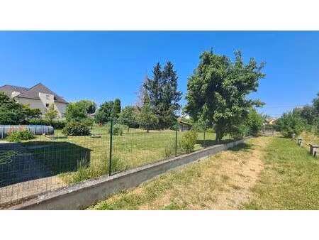 terrain constructible viabilisé à vendre