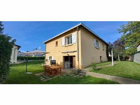 maison de compagnon avec dépendances centre de billom