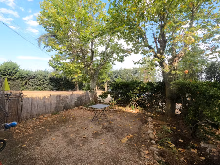 aix les milles - appartement type 3 en rez de jardin