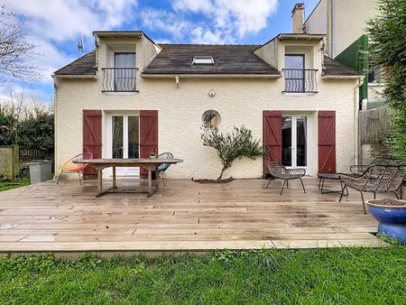 maison t6 santeny à vendre