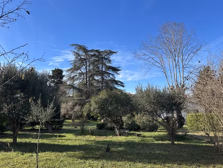 à 12 km de carcassonne et limoux  villa de plain-pied d'envi