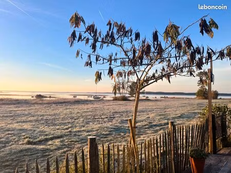 bien rare: maison 1 ère ligne du lac de lacanau