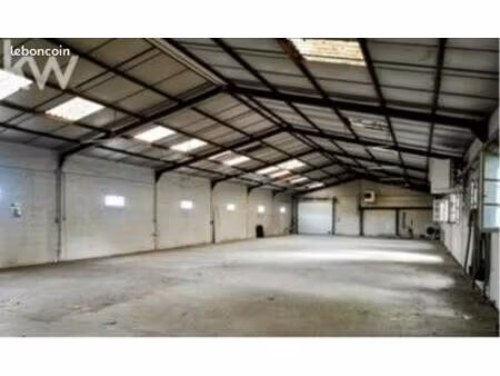 local d'activité à louer