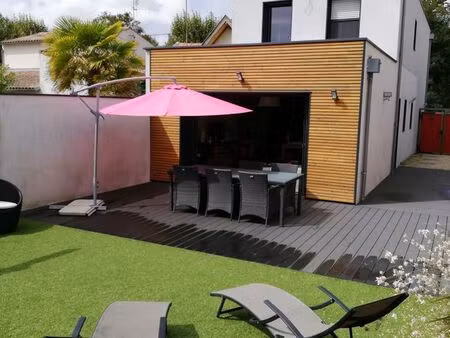 maison récente 95 m2  3 ch  au calme  cour fermée