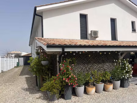 charmante maison de 2 chambres à louer au vieux bourg de vil