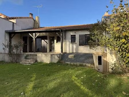 vente maison au may-sur-èvre (49122) : à vendre / 102m² le may-sur-èvre