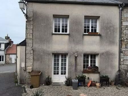 vente maison à domfront-en-poiraie (61700) : à vendre / 77m² domfront-en-poiraie