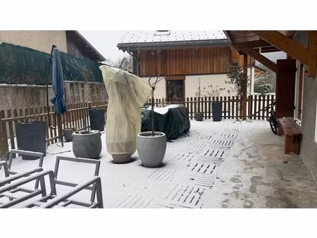 à vendre – appartement rare 3 pièces avec grande terrasse privative à alex (74290)