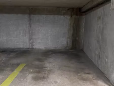 location parking à lille (59000)  89 €