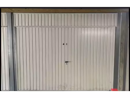 parking / box nevers 20 m2