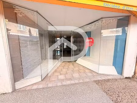 local commercial surgeres 2 pièce(s) 55 m2
