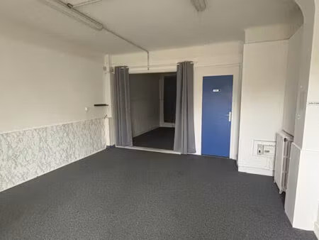 location local commercial 2 pièces  39.80m²  vitry