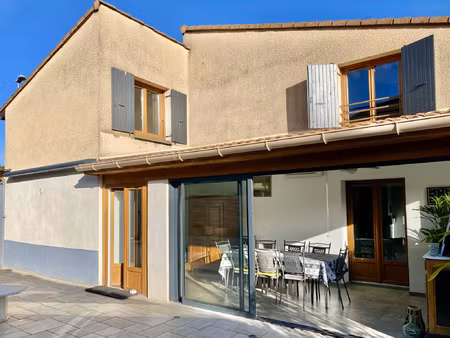 maison de 130 m2  7 pièces avec jardin clos - 5 min de tourn